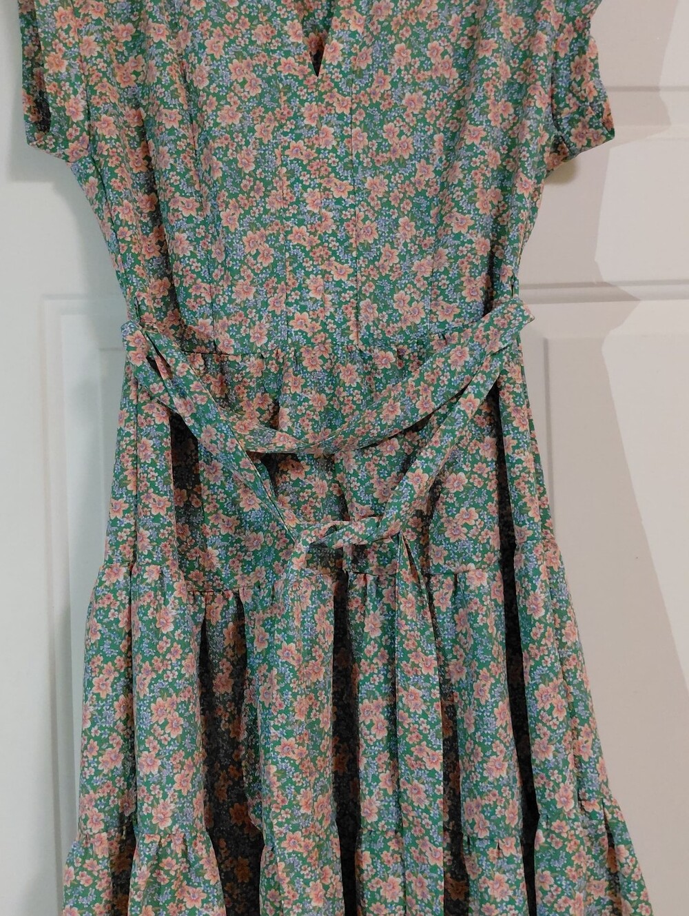 Monteau Los Angeles Green Floral Belted Midi Dress Size M